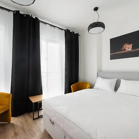 New Comfort 346 By Bookinghost * Varsovia